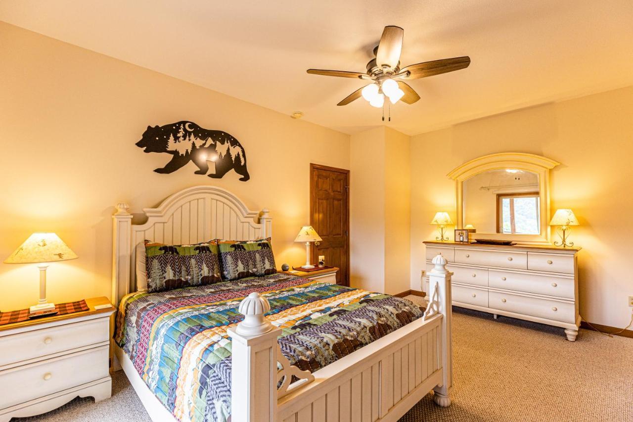 Condo With Stunning Mountain And 6Th Green Views Near Harrahs Cherokee Bryson City Whittier Bagian luar foto