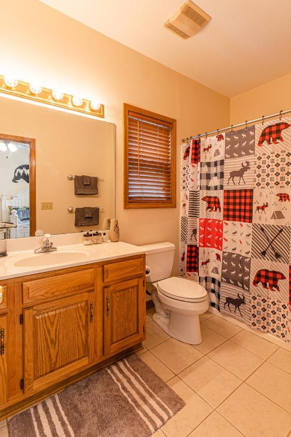 Condo With Stunning Mountain And 6Th Green Views Near Harrahs Cherokee Bryson City Whittier Bagian luar foto