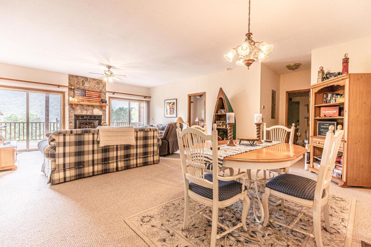 Condo With Stunning Mountain And 6Th Green Views Near Harrahs Cherokee Bryson City Whittier Bagian luar foto